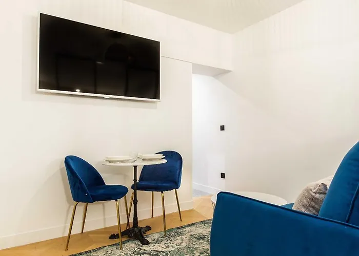 Chic In The Prestigious Saint Honore