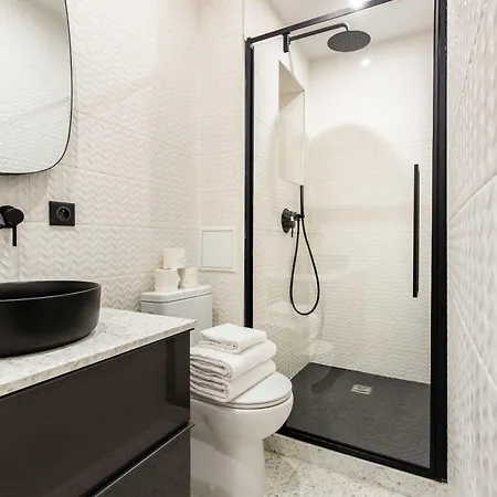 Chic In The Prestigious Saint Honore *
